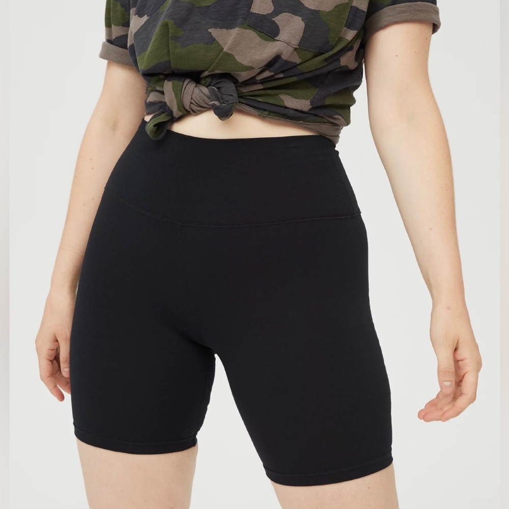 aerie • offline by aerie OG bike shorts 7” | XS